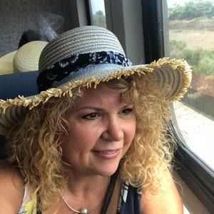 Meet your Posher, Melanie